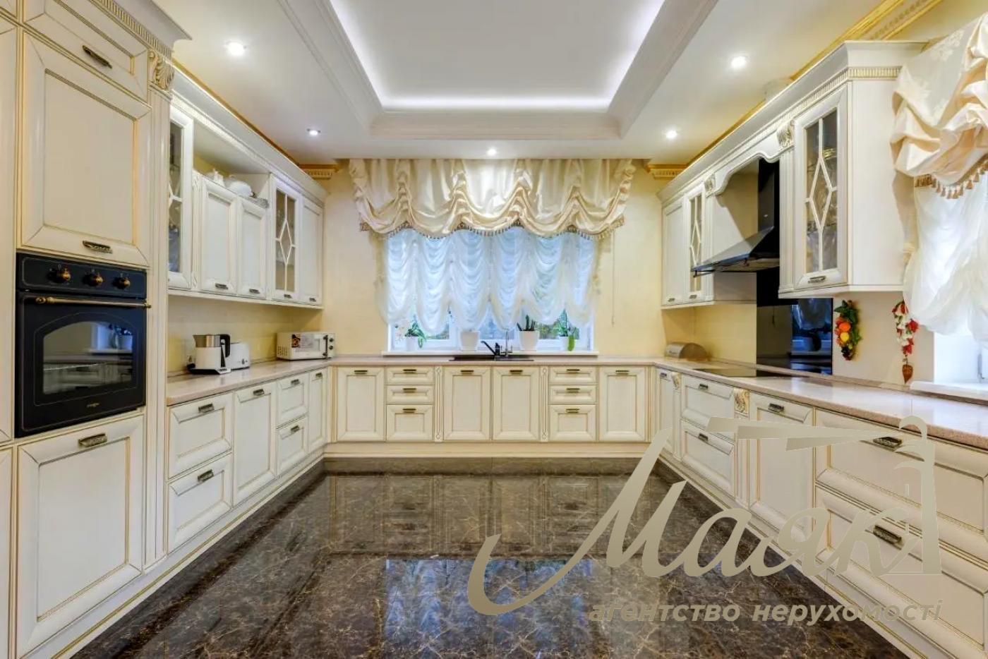 Оренда будинку в Конча-Заспі, КМ "Французьке містечко" 650 м² ділянка 30 соток вул. Лісова