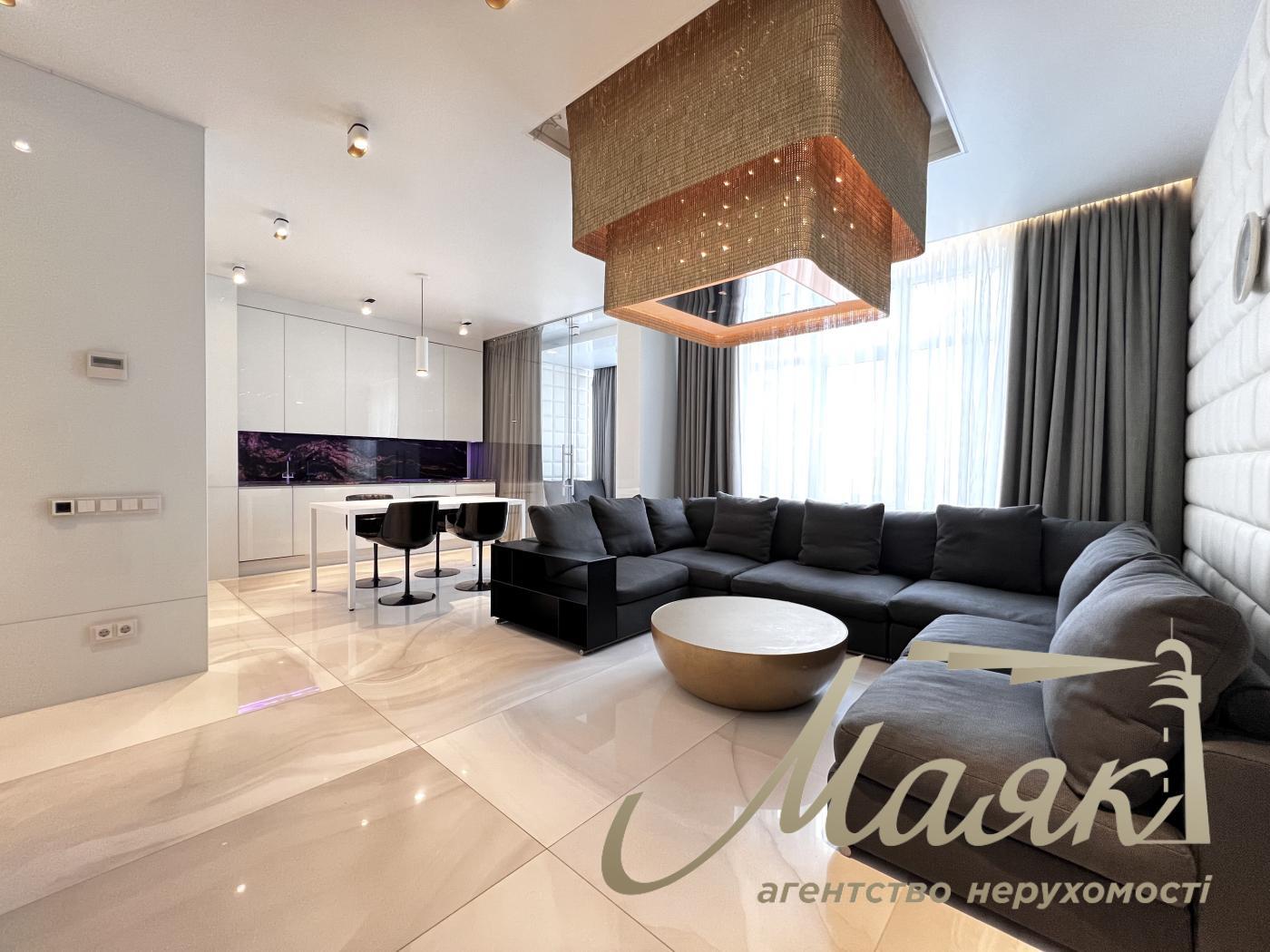 For sale 4-bedroom apartment, LCD Novopecherskie Lipki, 116.4m², Pechersk, Kyiv