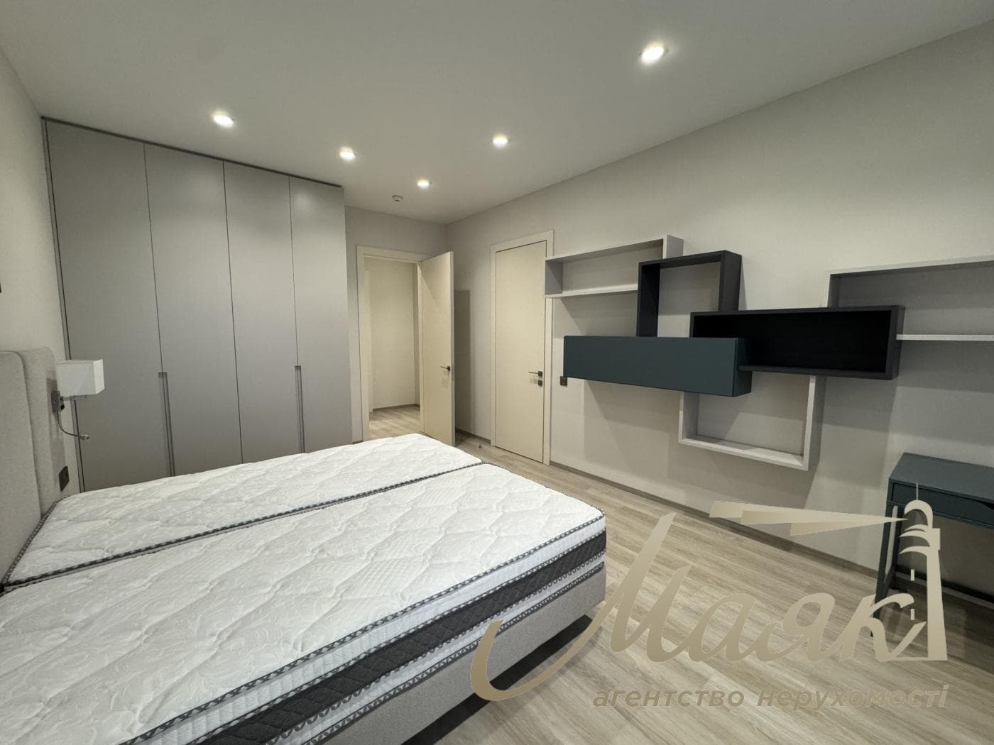 4-room apartment for rent on Antonovych Street, Atlantic Residence Center, Holosiivskyi District—Pets Allowed