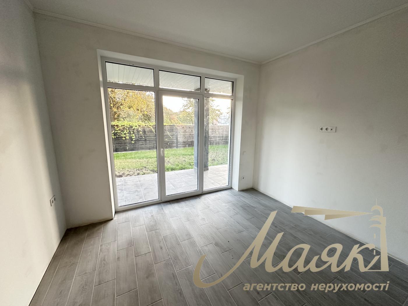 Sale 90m2 Duplex, Starye Petrovtsy, Zhovtneva st.