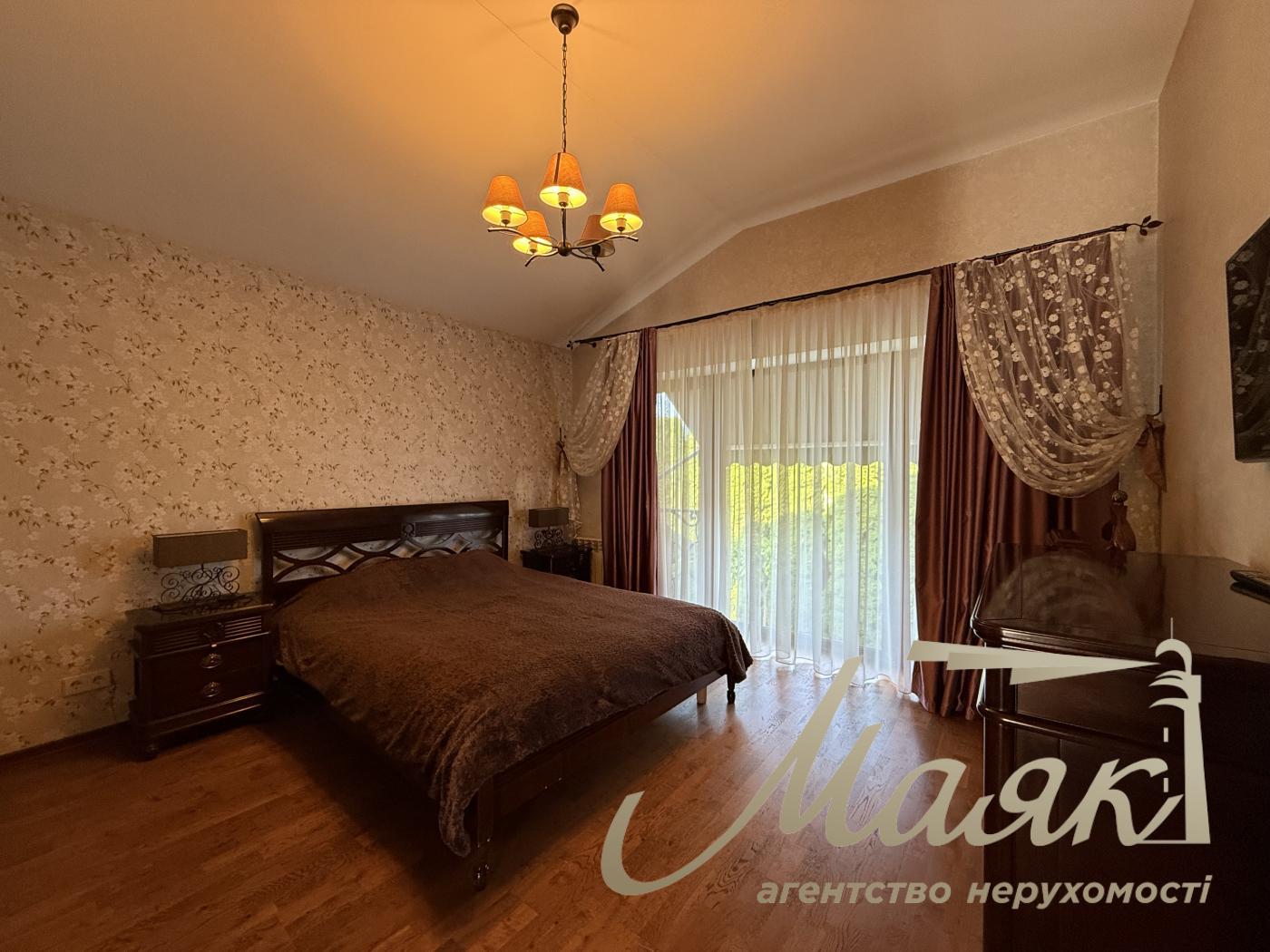 Оренда будинку 400 кв.м з тенісним кортом, великою зеленою територією | Бориспільський район| с.Гора