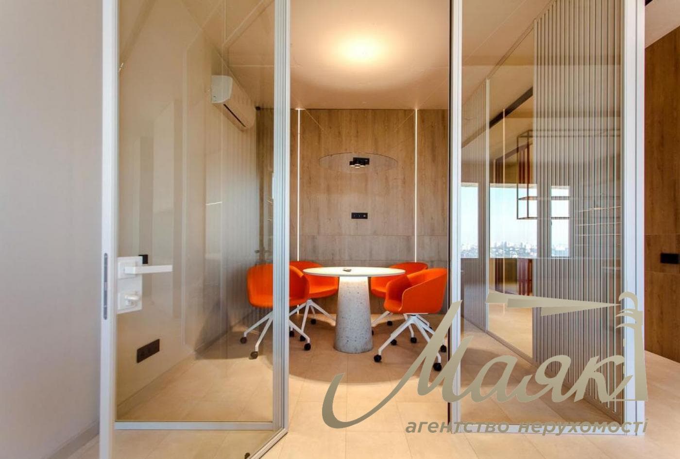 Office for sale 82 sq.m. Residential Complex Carnegie Tower, Pechersk, Center