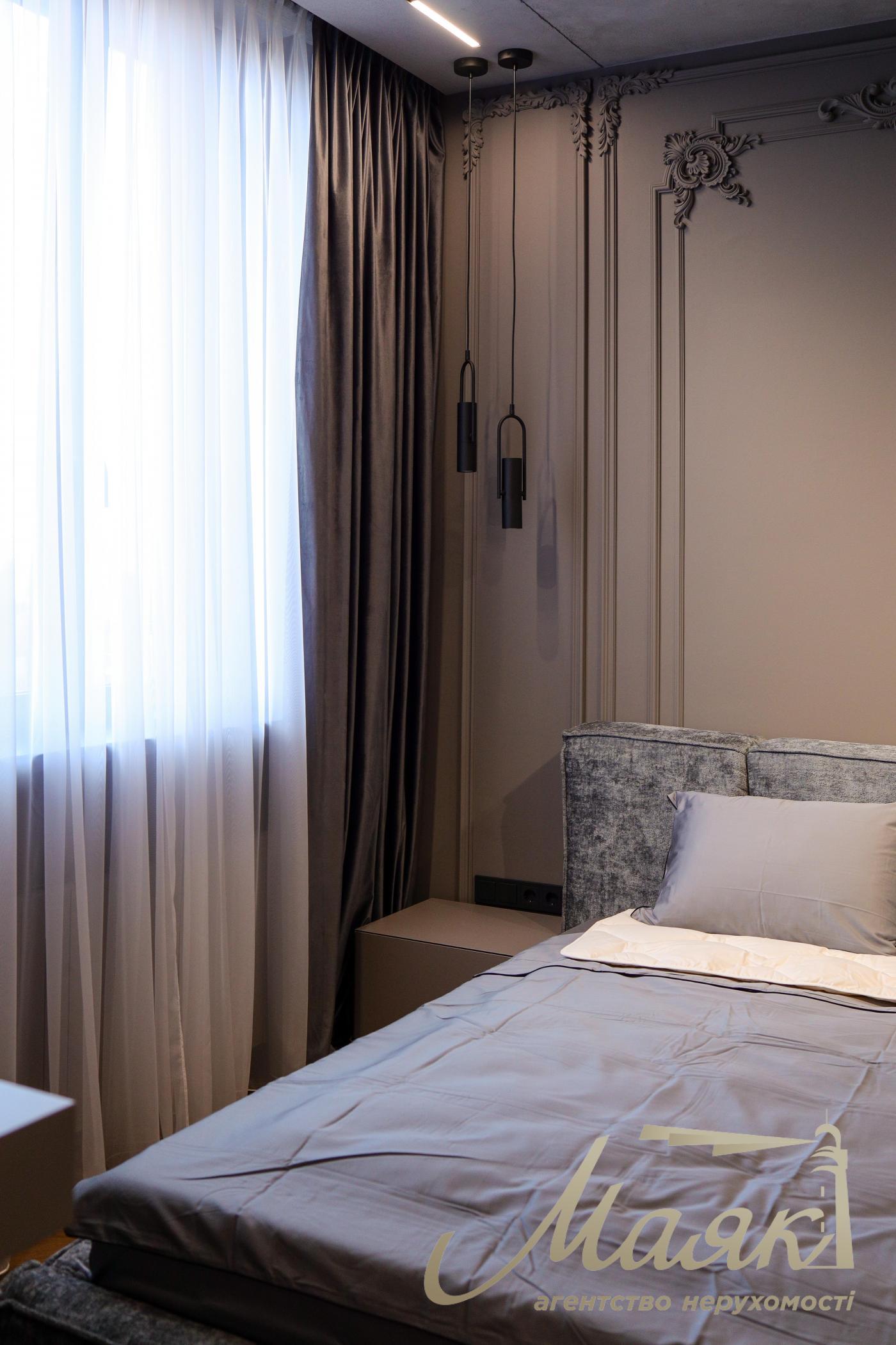 Sale of a 2-room apartment in the residential complex Crystal Park Tower, Shevchenkivskyi district