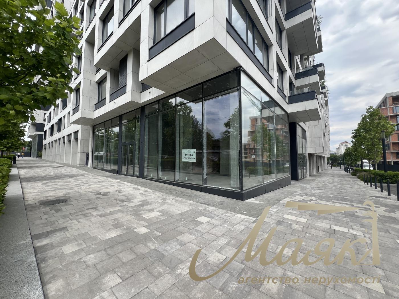 Аренда фасадного помещения 113,3м2 , ЖК UNIT HOME.