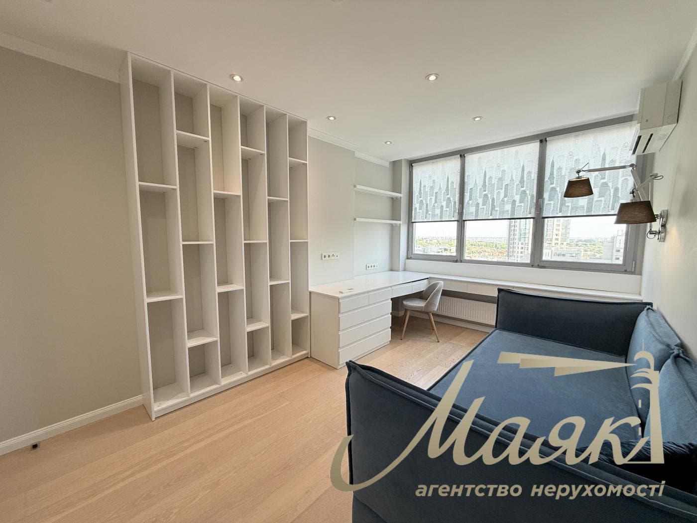 100-square-meter penthouse for rent in the Podvysotsky residential complex, Podvysotsky Street