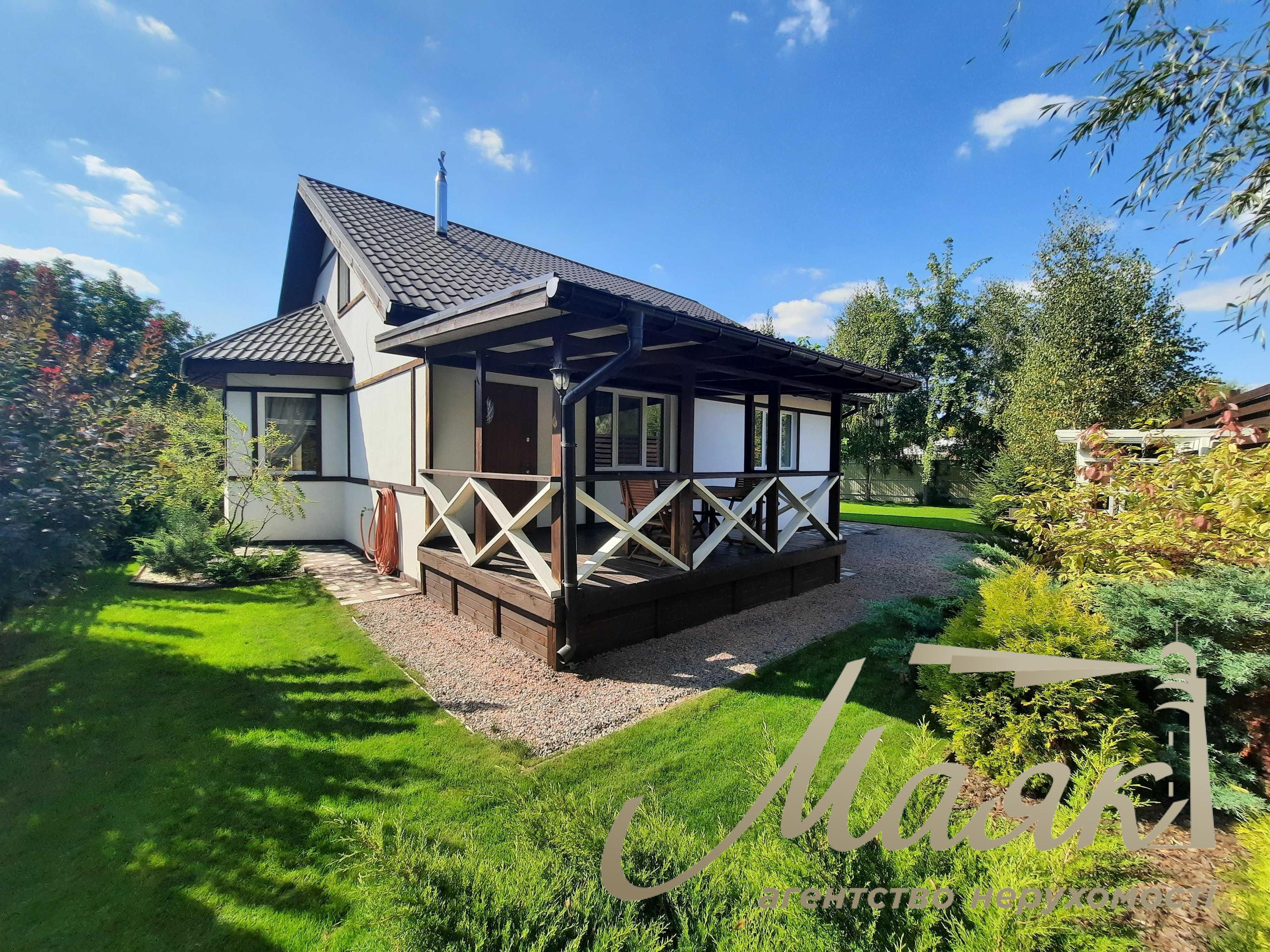 Продаж будинку з ремонтом 147м2 у Лісниках, біля озера.