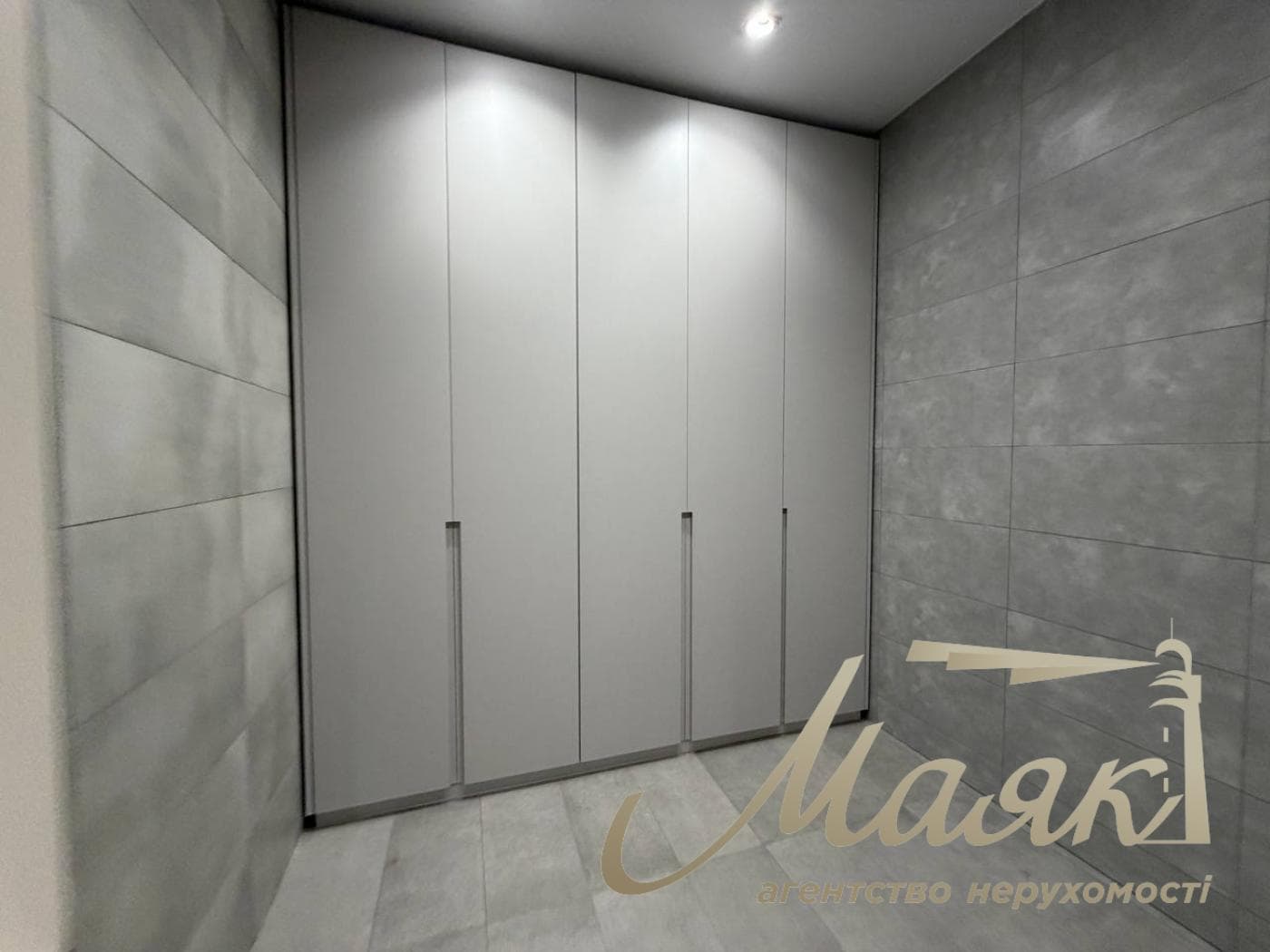 Оренда 3-кімнатної квартири у ЖК Atlantic Residences, вул. Антоновича, 118, Центр