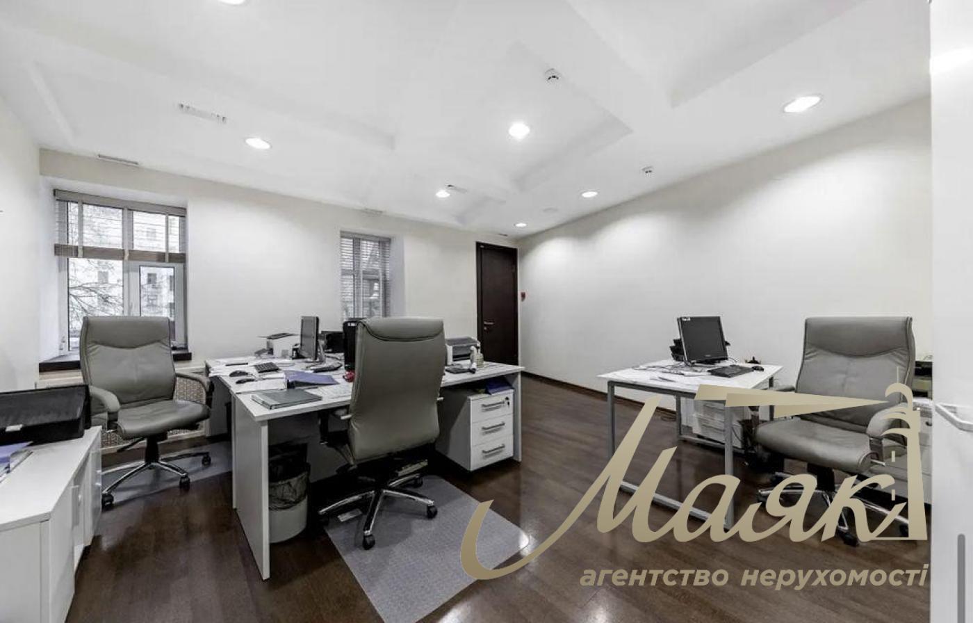 Аренда офиса в историческом центре, ул. Владимирская
