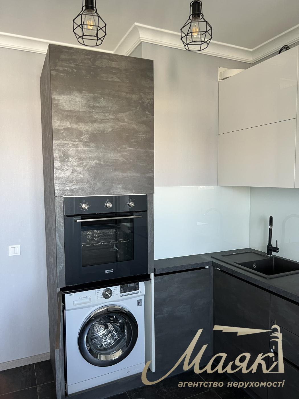 Продаж 1-кімнатної квартири 44м2 ЖК ''Наш дім''