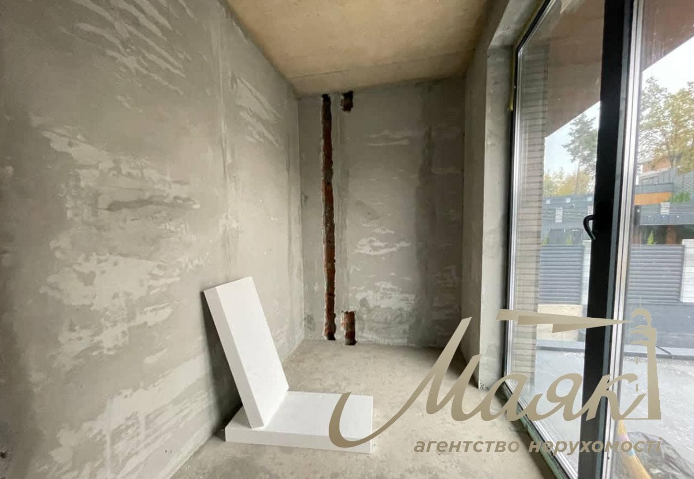 Продаж 2-х поверхового 378м2, КМ Нова Ходосівка