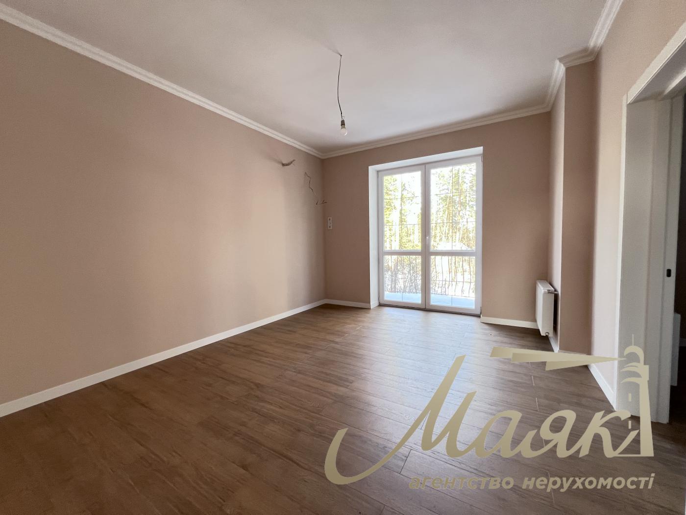 Продаж будинку в закритому КМ AlpenPark серед лісу