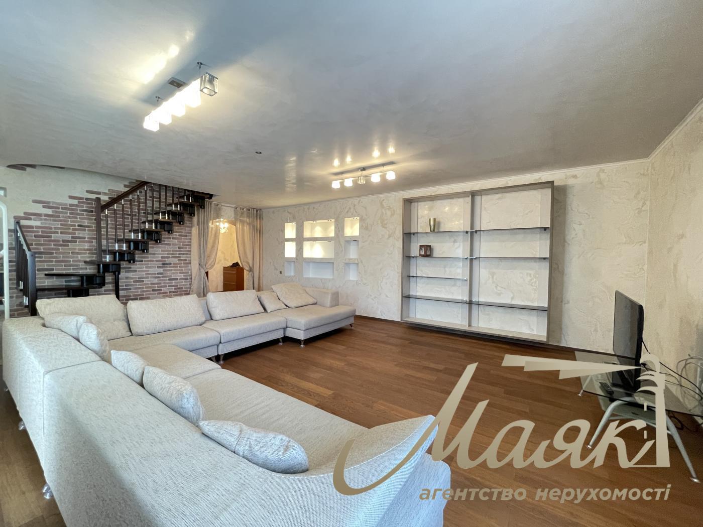 Продажа двухуровневой 4-комнатной квартиры ул. Котельникова, Святошино