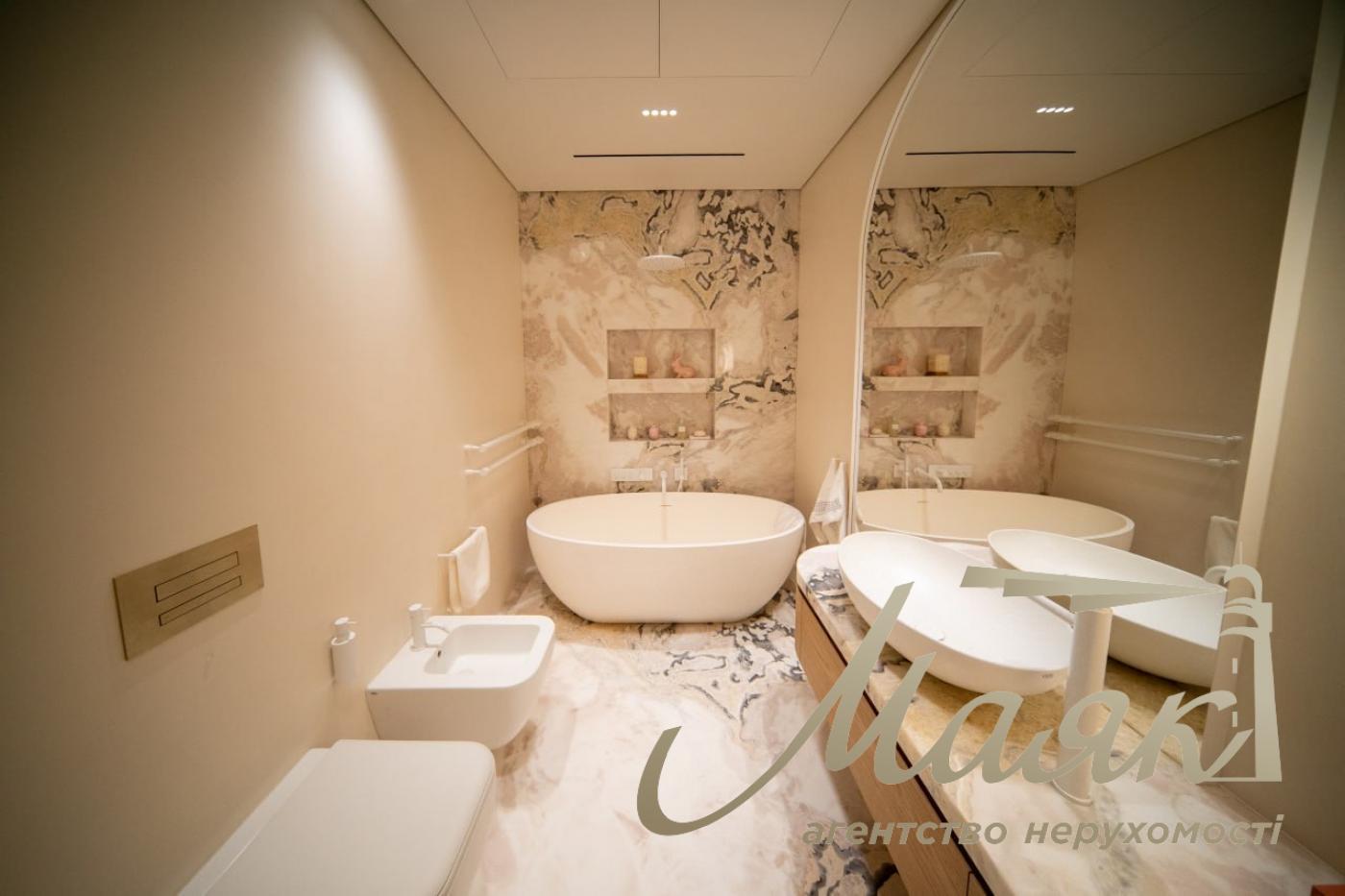 Rent 4 room apartment in LCD LCD Tetris Hall, Delovaya street, Pechersk, Kiev