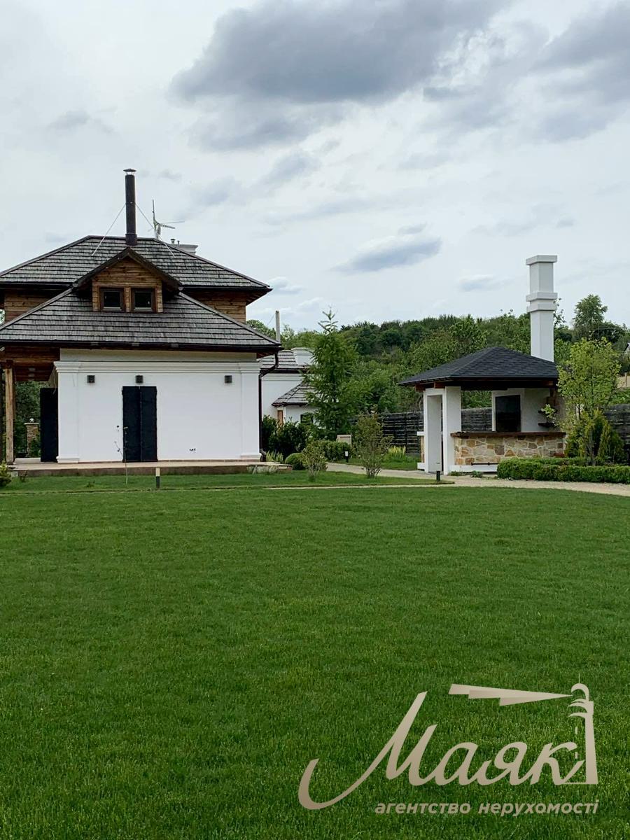 Оренда двоповерхового будинку 120м2 поруч із лісом у с. Великі Дмитровичі
