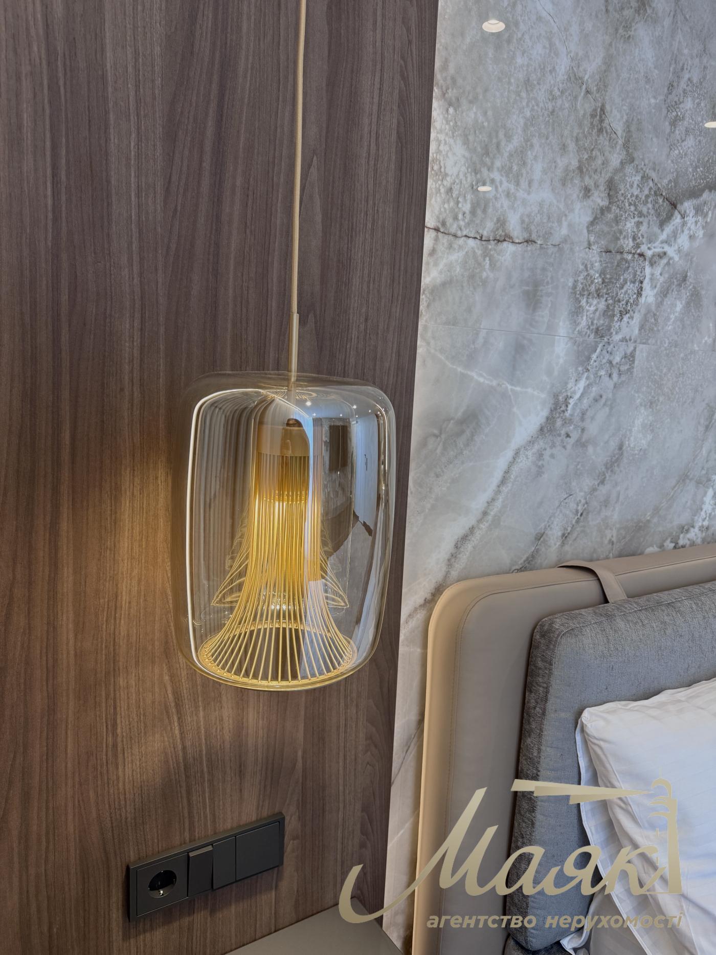 Продаж квартири 120m2 в ЖК Французький квартал 2, вул. Джона Маккейна 3а, Центр, Київ