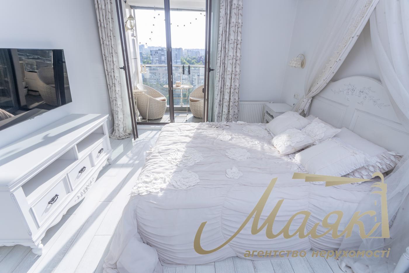 Продаж 3 кімнатної квартири в ЖК Park Avenue, пр-т Голосіївський