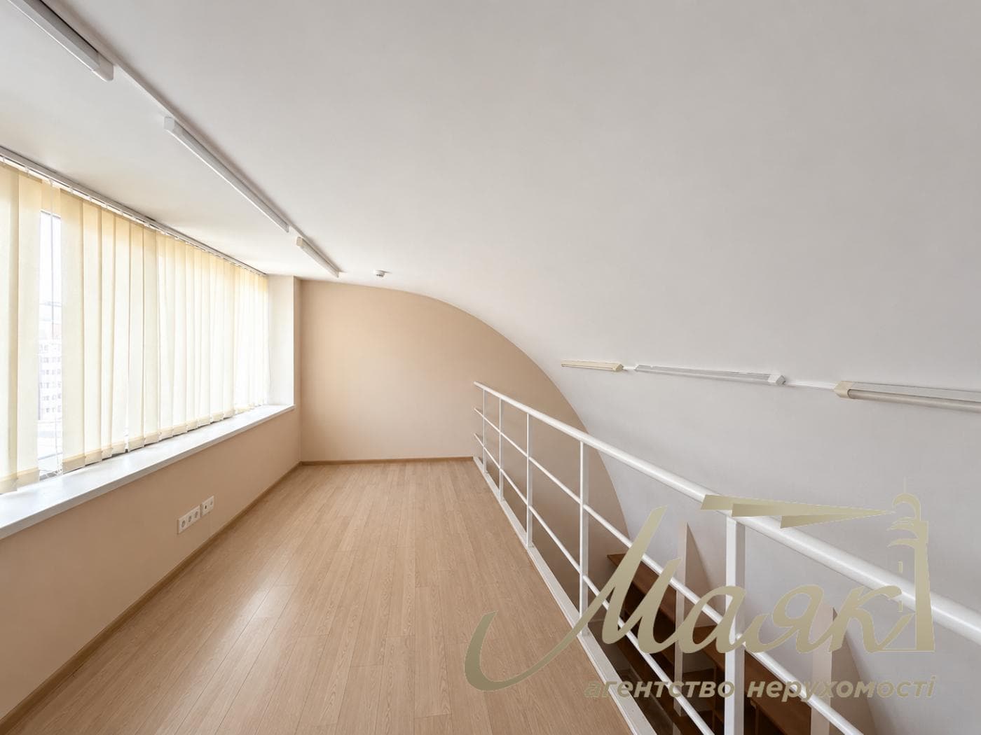 Office for rent 258m2 in the center of Kyiv, Antonovycha street.