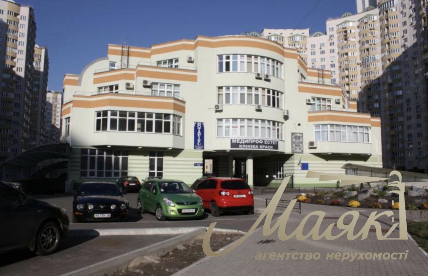 Sale of facade premises on the streets Dneprovskaya embankment, Osokorki, Poznyaki.