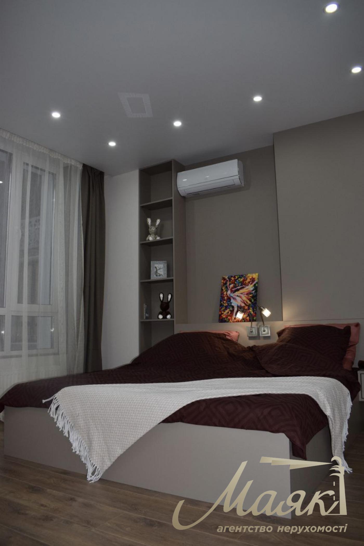 Продаж 1-к квартири 70М2 Бойчука Михайла вулиця 41 ЖК "Новопечерська Вежа"