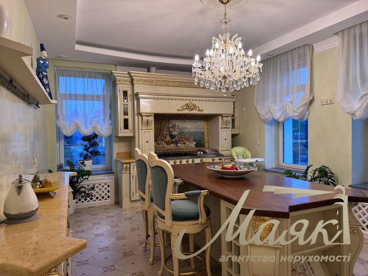 Rent a house 470m2 with access to water in SMT Kozin/Koncha zaspa