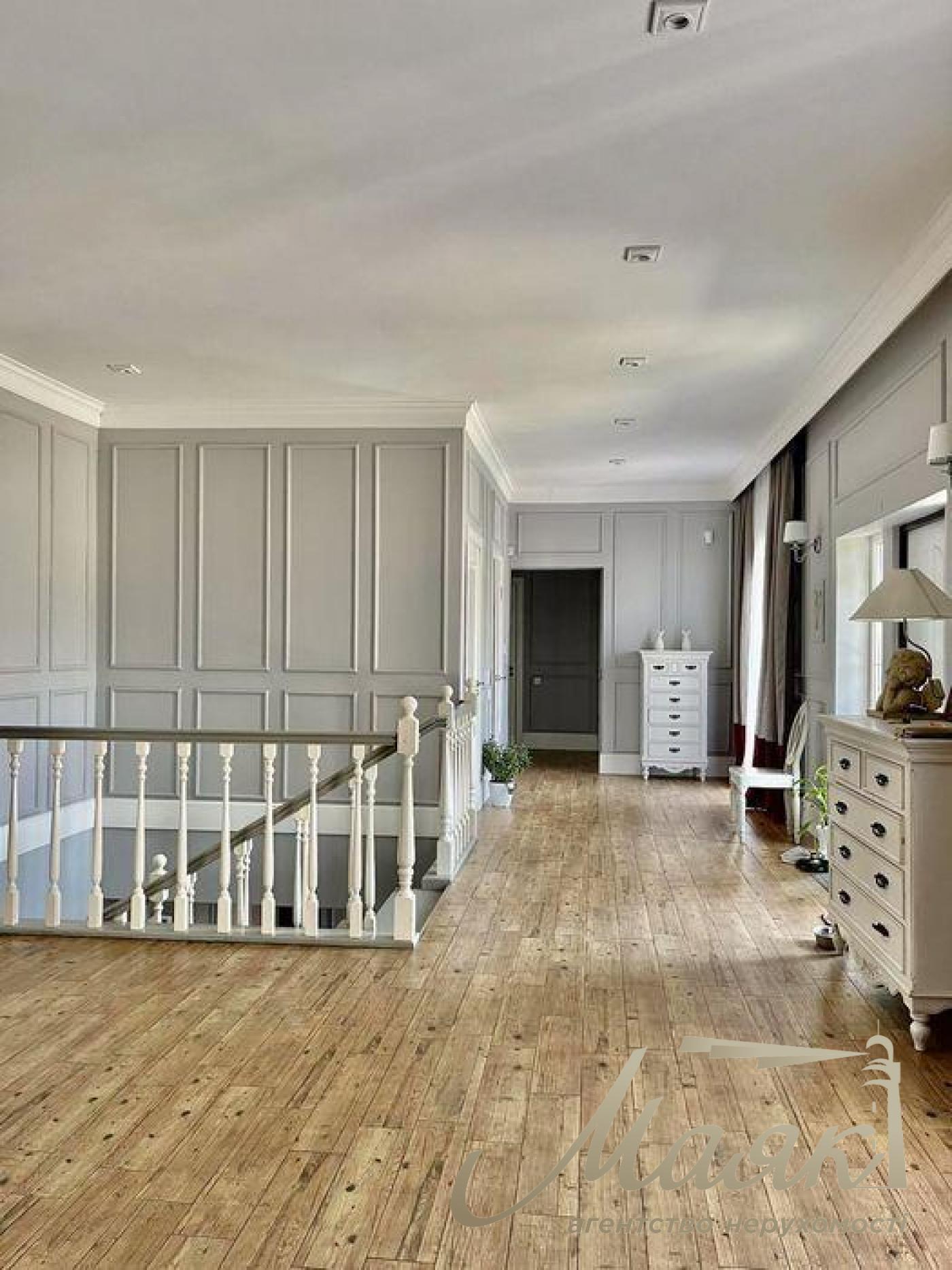 Продаж будинку (420м2) у Києво-Святошинському р-н, с. Гатне