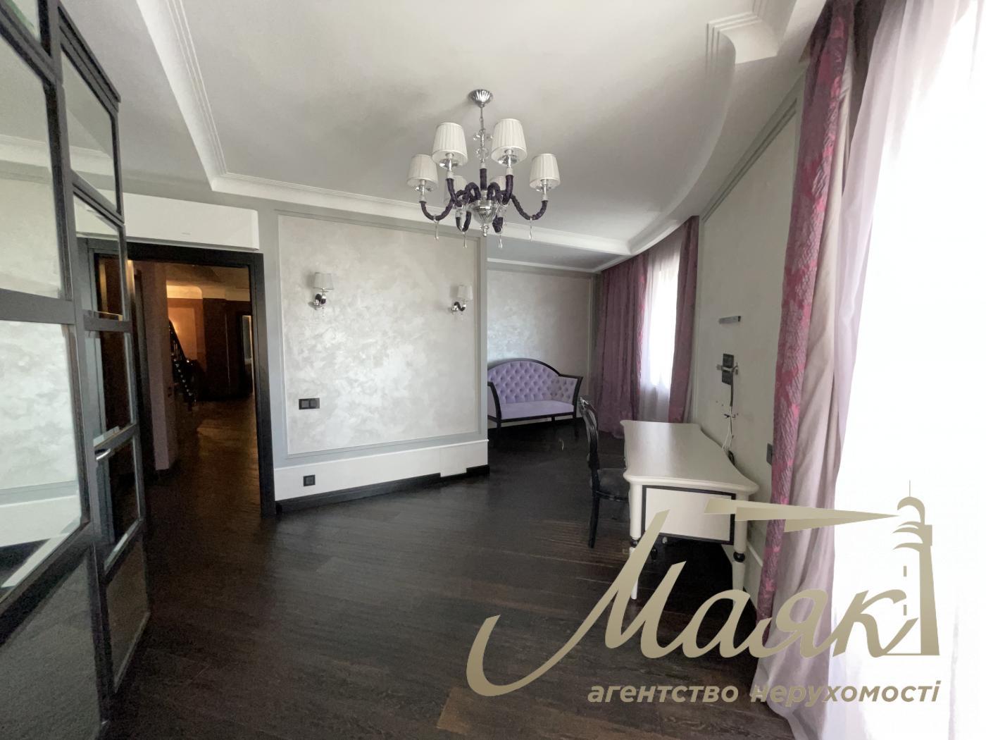 Rent penthouse str. Sribnokilska, Poznyaki, Osokorki
