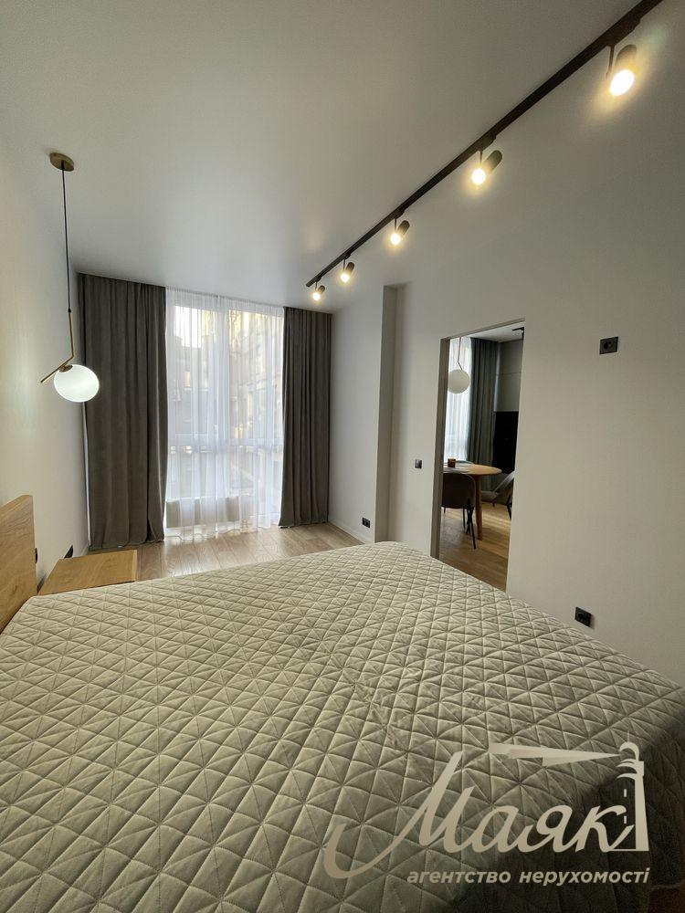 Продаж сучасної квартири 38 м² з дизайнерським ремонтом у ЖК Файна Таун, Шевченківський