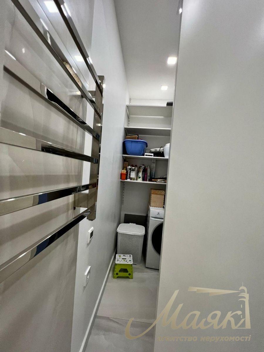 Продаж 3-кімнатної квартири 150м2 в ЖК "Новопечерські Липки", Драгомирова/Верхогляда 14, Печерський район, Центр, Київ