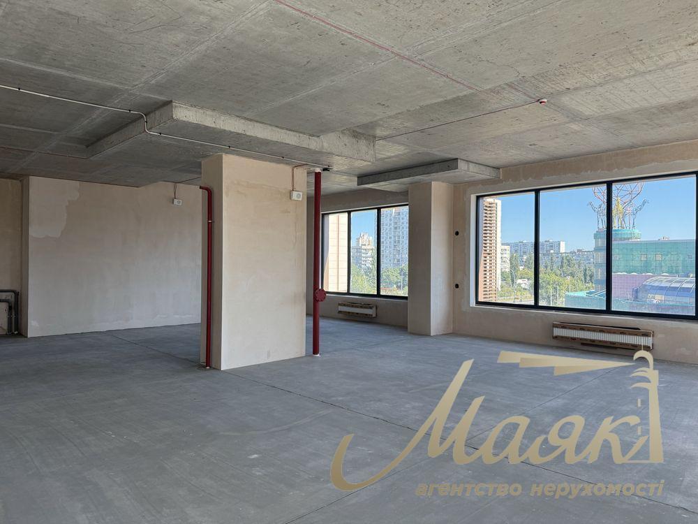 Продаж комерційного приміщення 203м2 на Оболоні.
