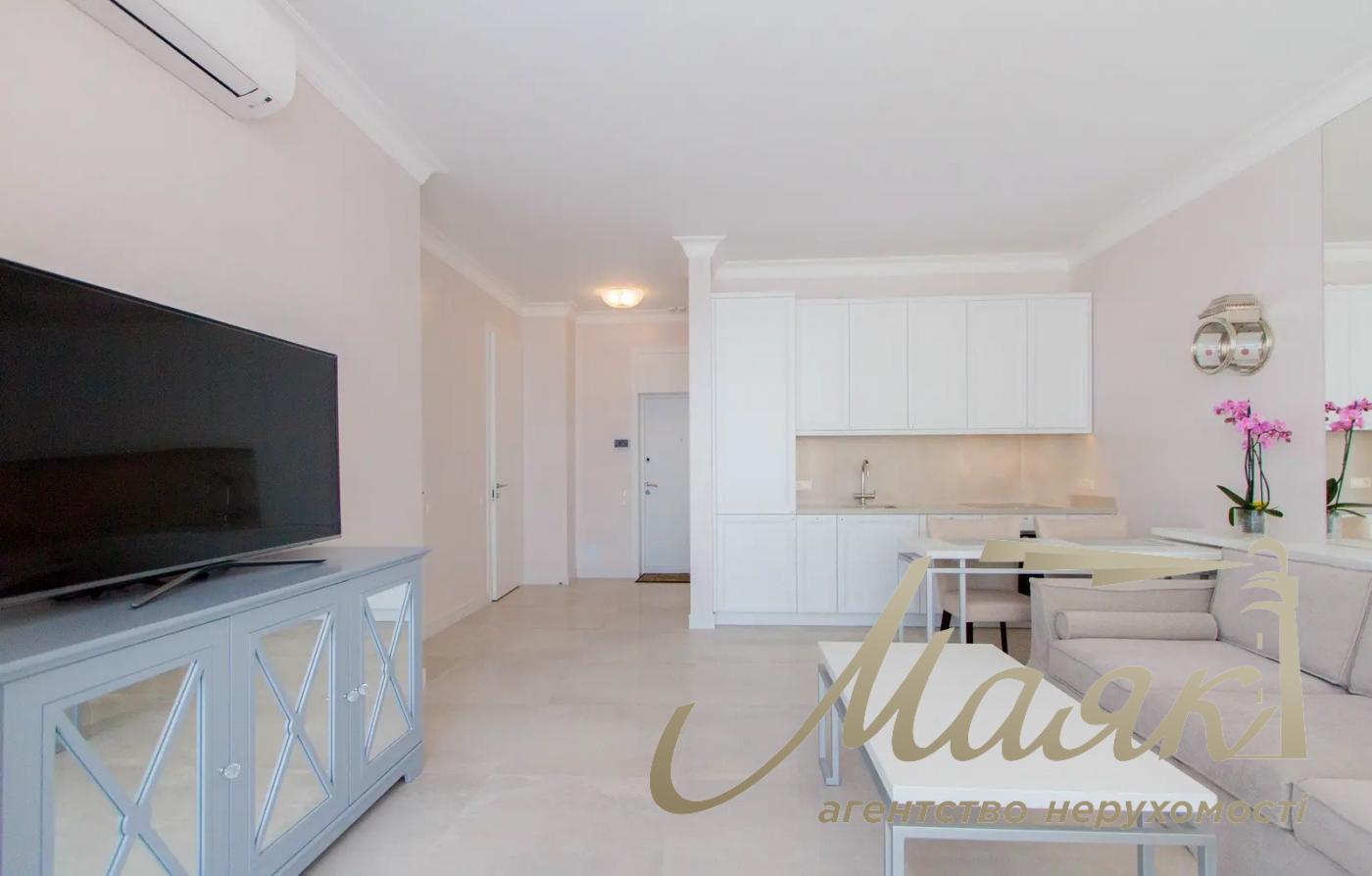 Аренда 1-комнатной квартиры 57м2 в ЖК Бульвар Фонтанов ул. Саперное Поле 3