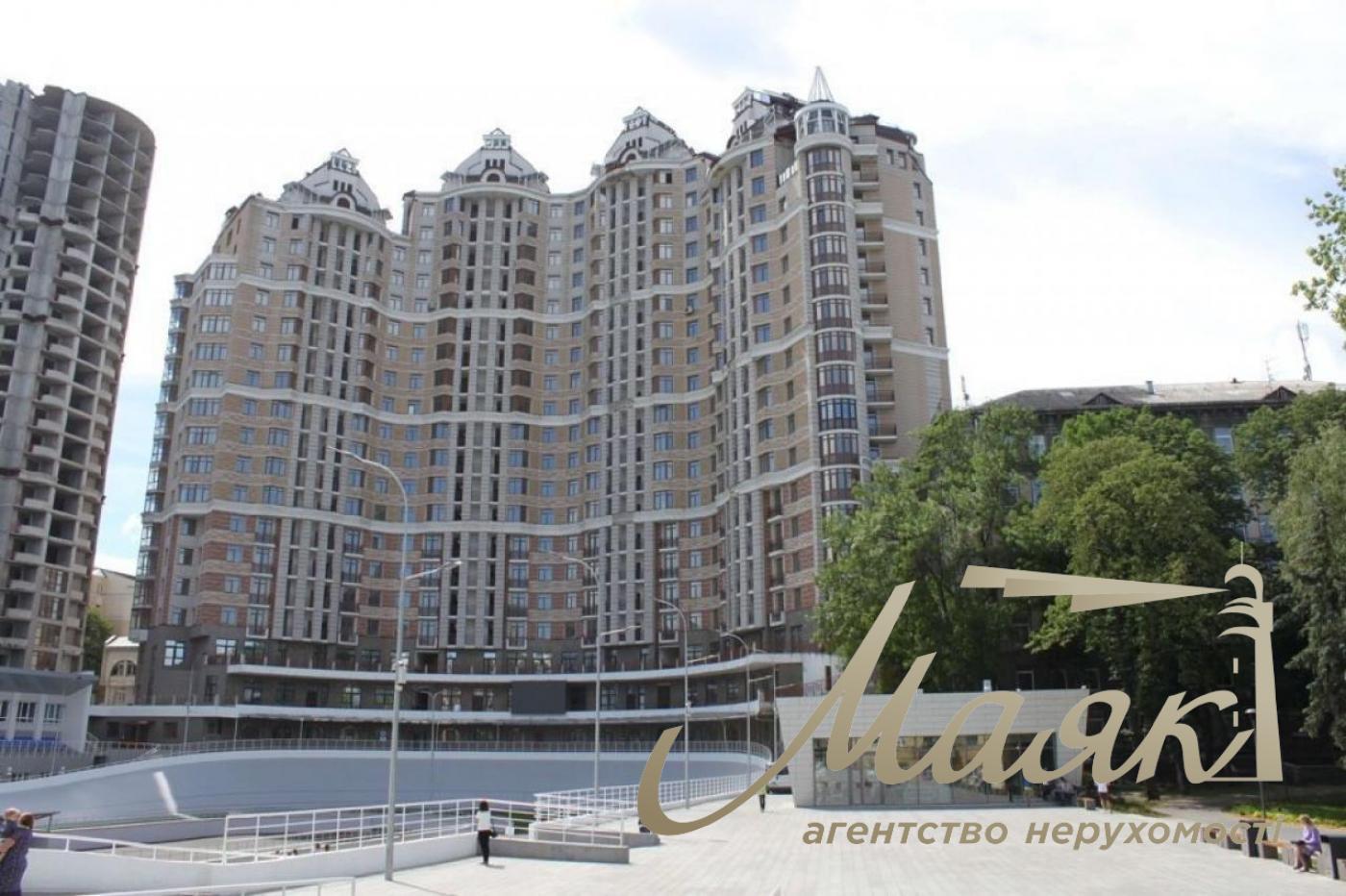 Sale of a view apartment in the residential complex "Fundukleevsky", Bohdan Khmelnitsky street