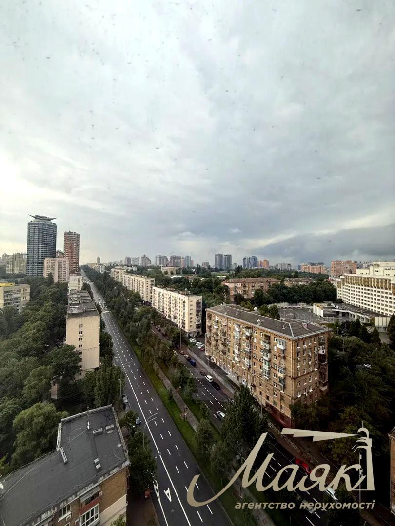 Аренда офиса 350м2 БЦ Парус ул. Мечникова (Кловский) 2 Печерский район