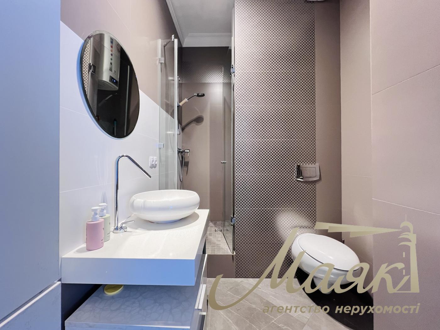 Продажа квартиры 80 м² ЖК «Бульвар Фонтанов» ул. Патриса Лумумбы, 6/1, Печерский район, Центр Киева.