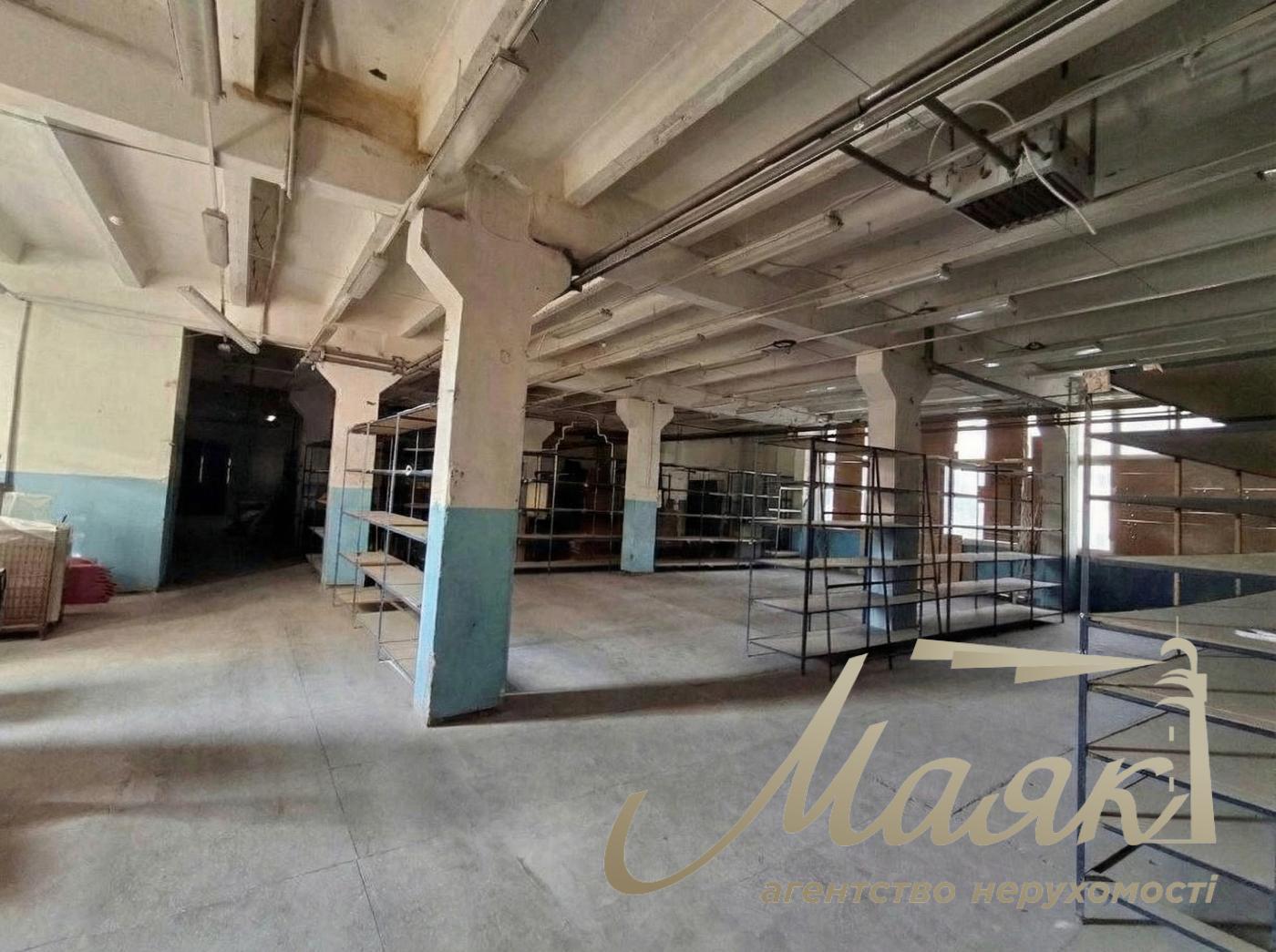 Оренда складського приміщення 400 м² | 1 поверх | Під виробництво / склад