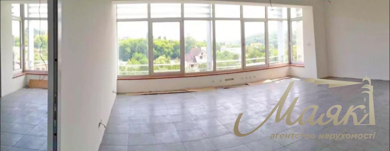 Sale of office building in a picturesque area! Verkhnegorskaya street. Center. Kyiv