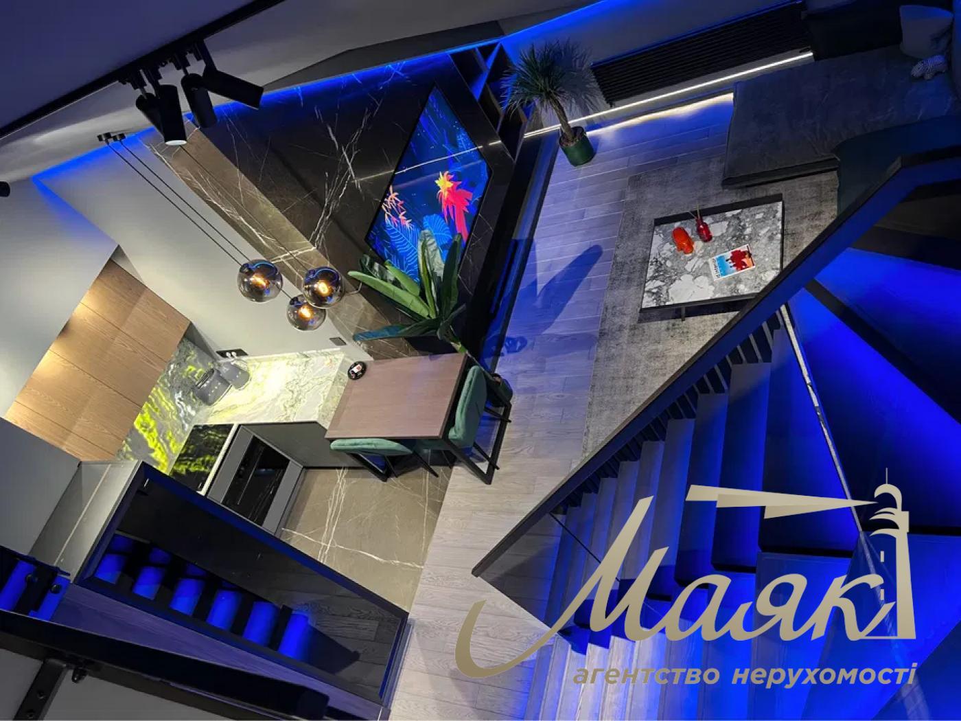 Продажа двухуровневой 2к квартиры ЖК Комфорт Таун, ул. Березнева, Соцгород