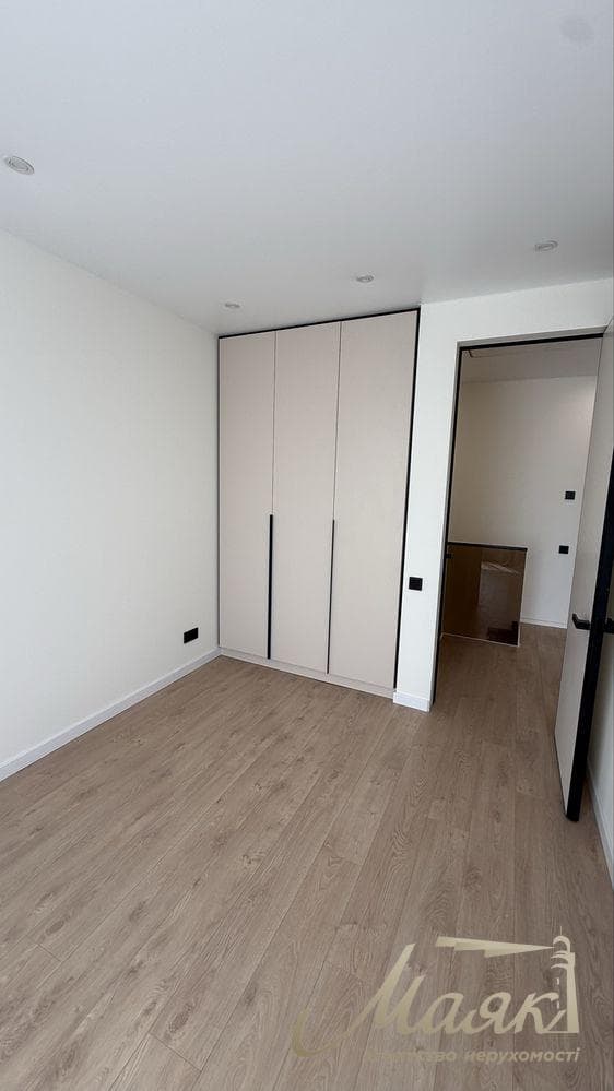 Rent / Townhouse / Self-contained / Osokorki