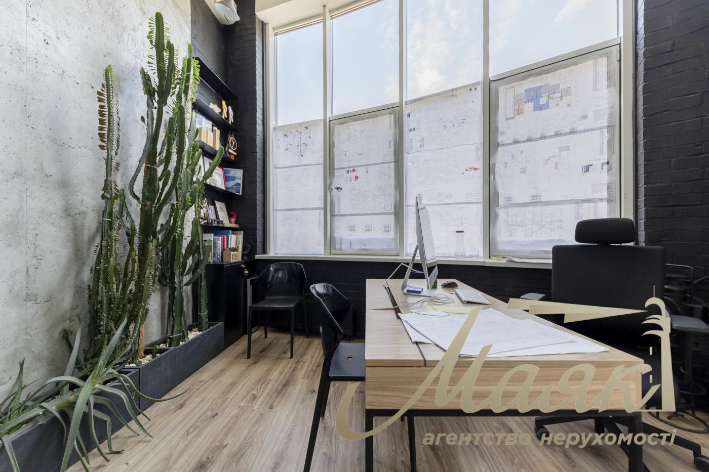 Sale of commercial premises 160 m2 in residential complex Prestige Hall, Tyutyunnika 37/1, Center