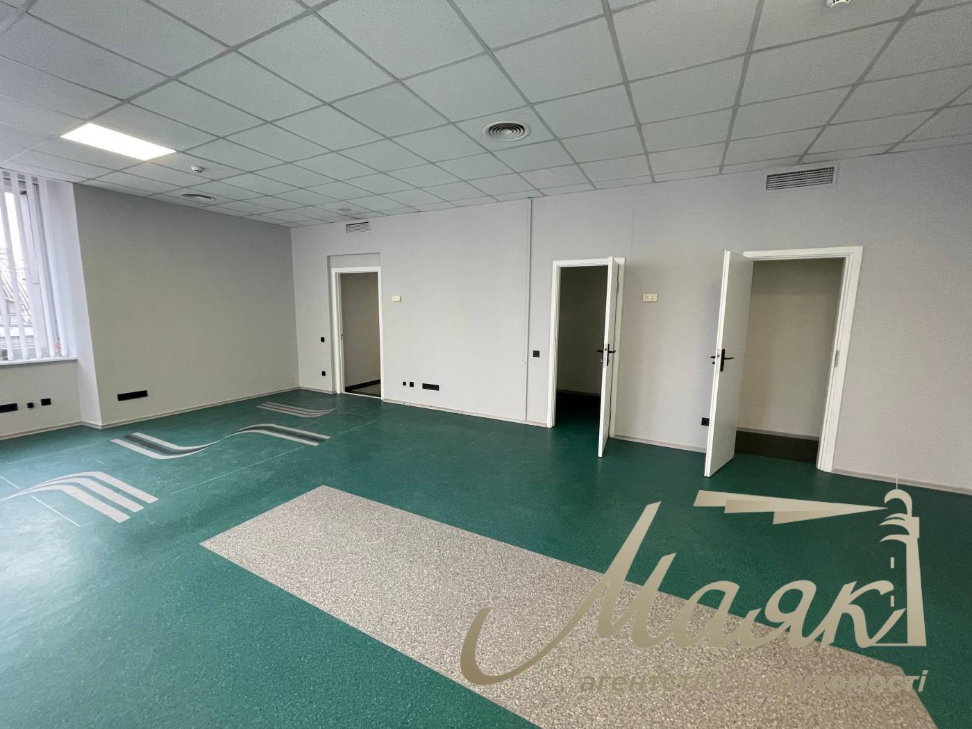 Оренда офісу 620м2 на Печерську вулиця Лєскова 9 біля метро Печерська