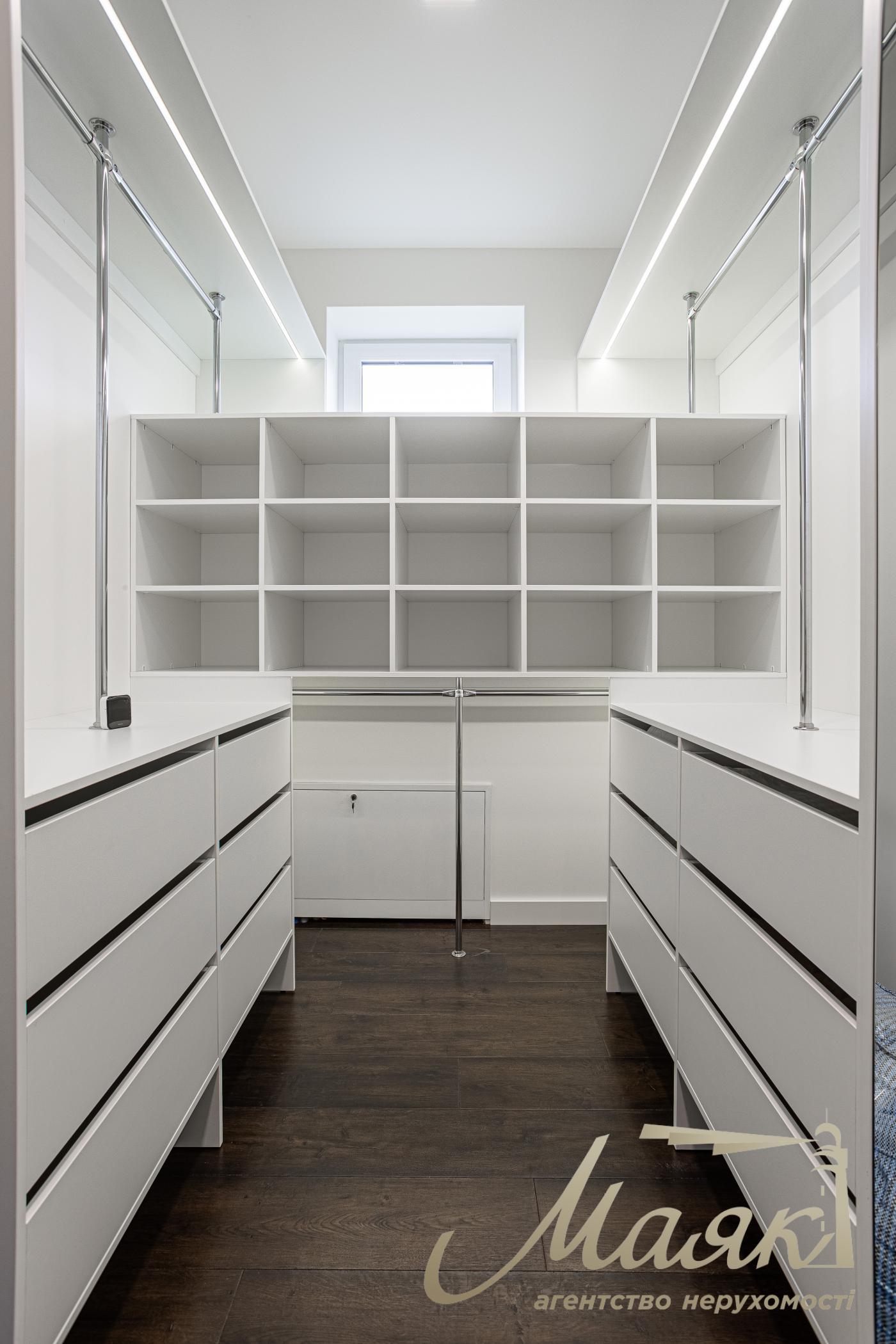 Sale of house 240m2 12 acres on Osokorki, next to Osocor Residence