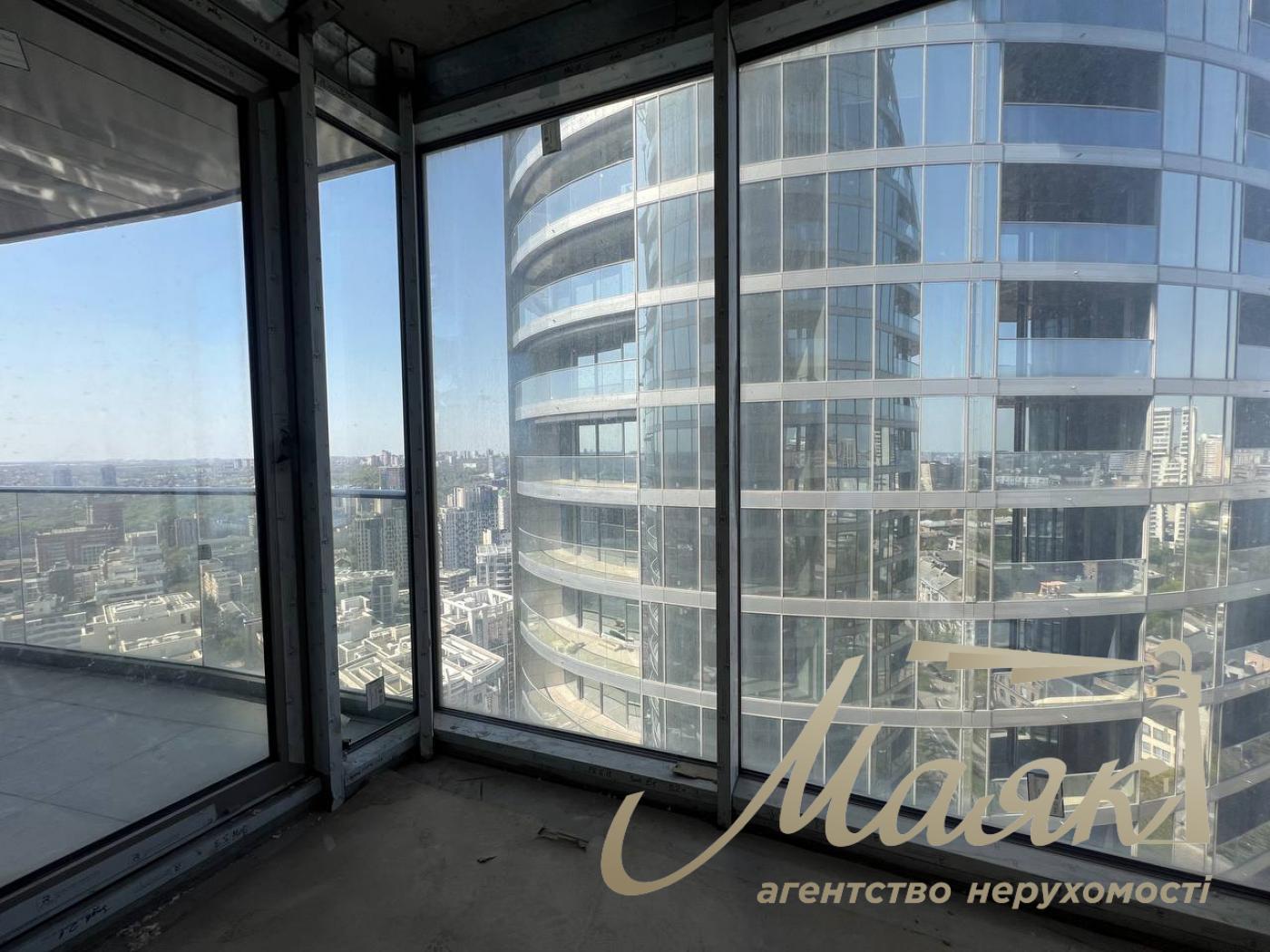 Продаж видової 1-ї кімнатної квартири, 63 м3 у ЖК Taryan Towers