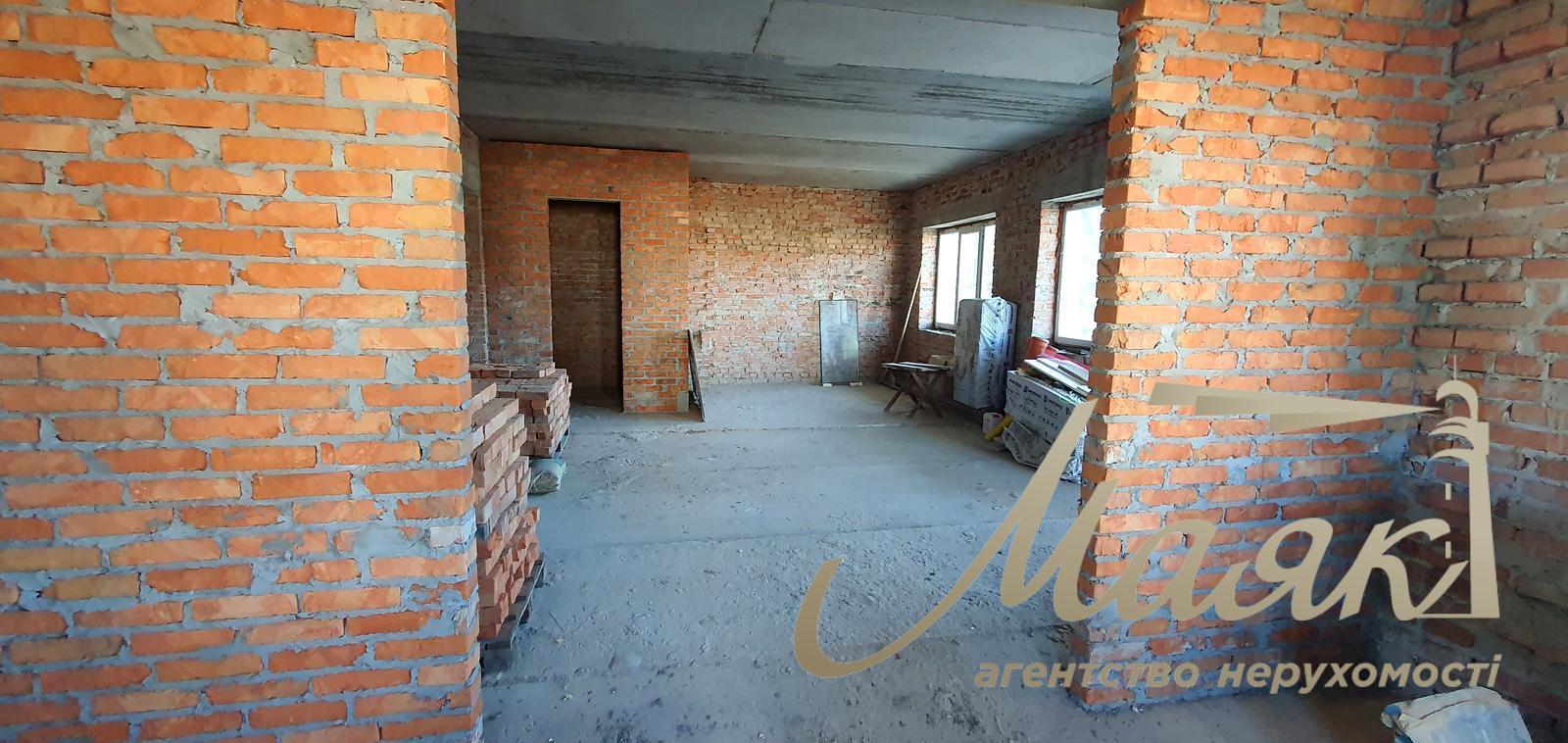 Продаж капітального цегляного будинку 270м2 під Києвом, Новообухівський напрямок