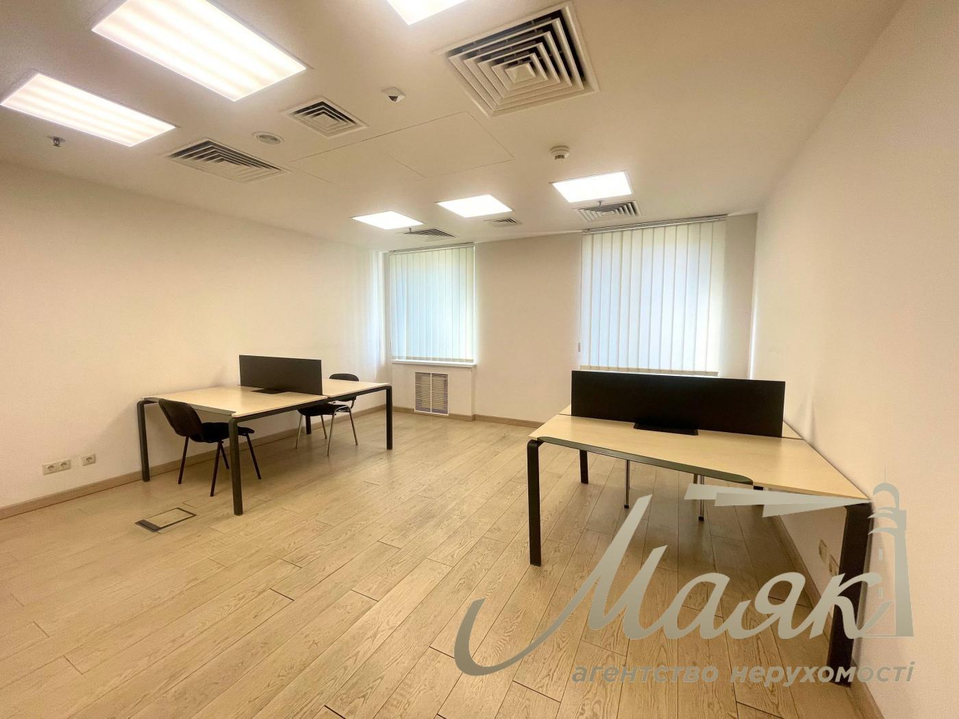 Office for rent in the Center of Kiev 192m2 Vladimirskaya str. 12 m. Maidan Nezalezhnosti