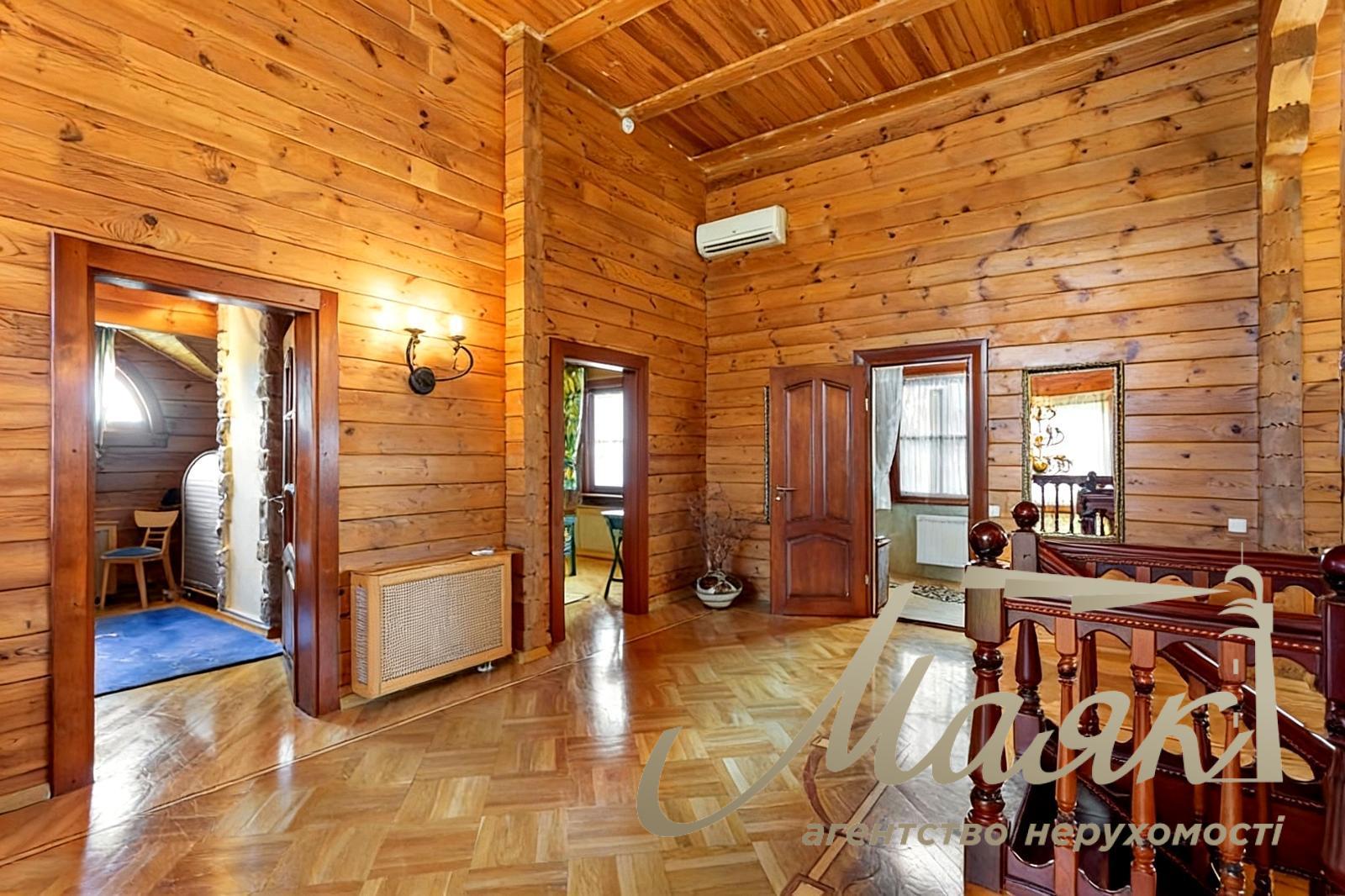 Оренда будинку 250м2 в с. Романків вул. Центральна