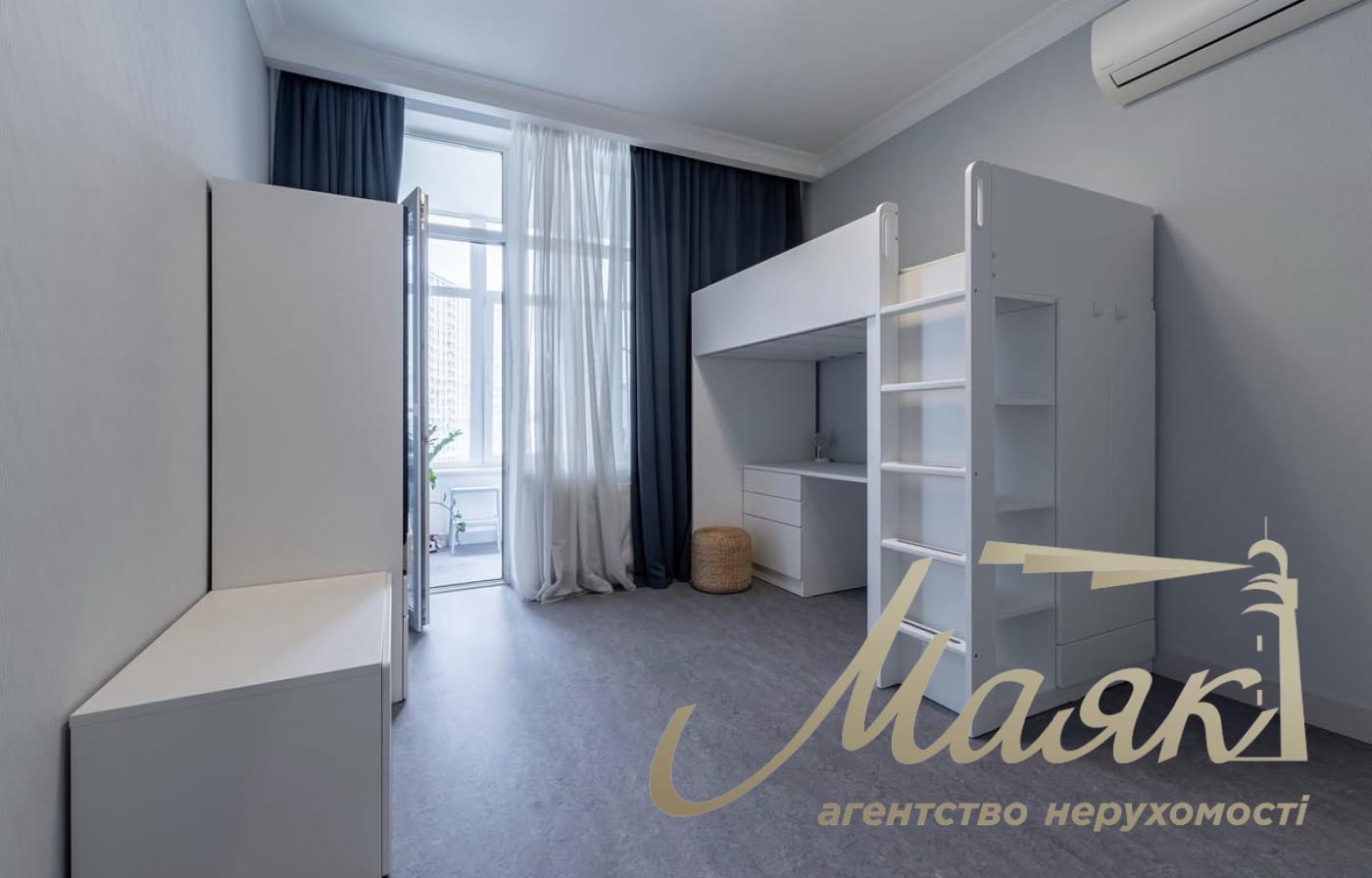 Продаж 3х-кімнатної квартири 115м2 в ЖК Новопечерські липки, вул. Андрія Верхогляда, Печерськ, Київ