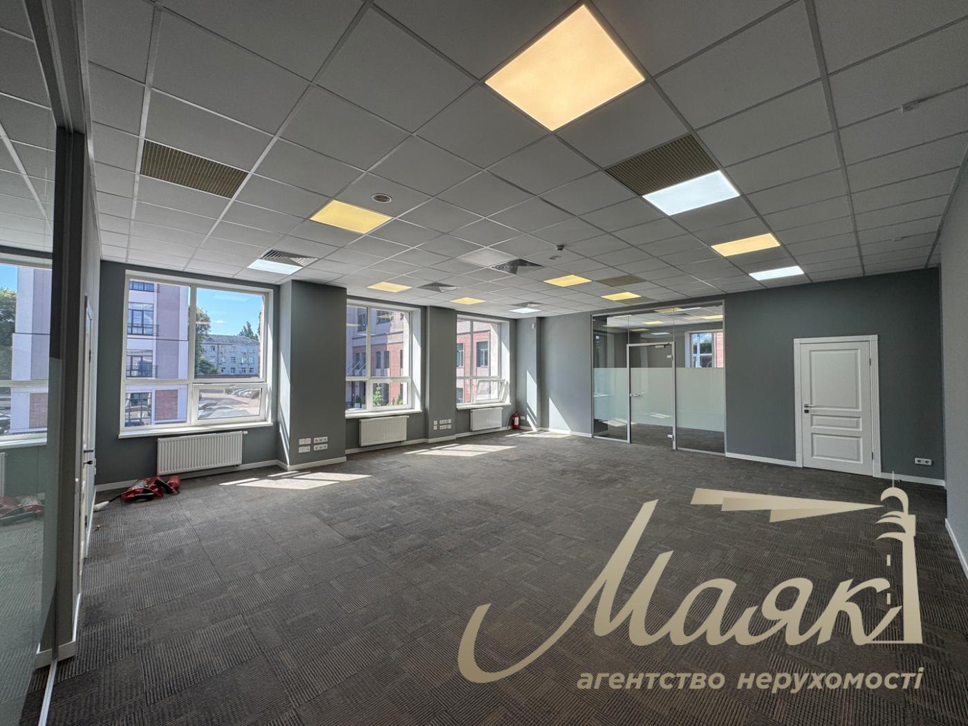 Аренда офиса 353 м2 в БЦ "B" класса, Дорогожичи, большая парковка