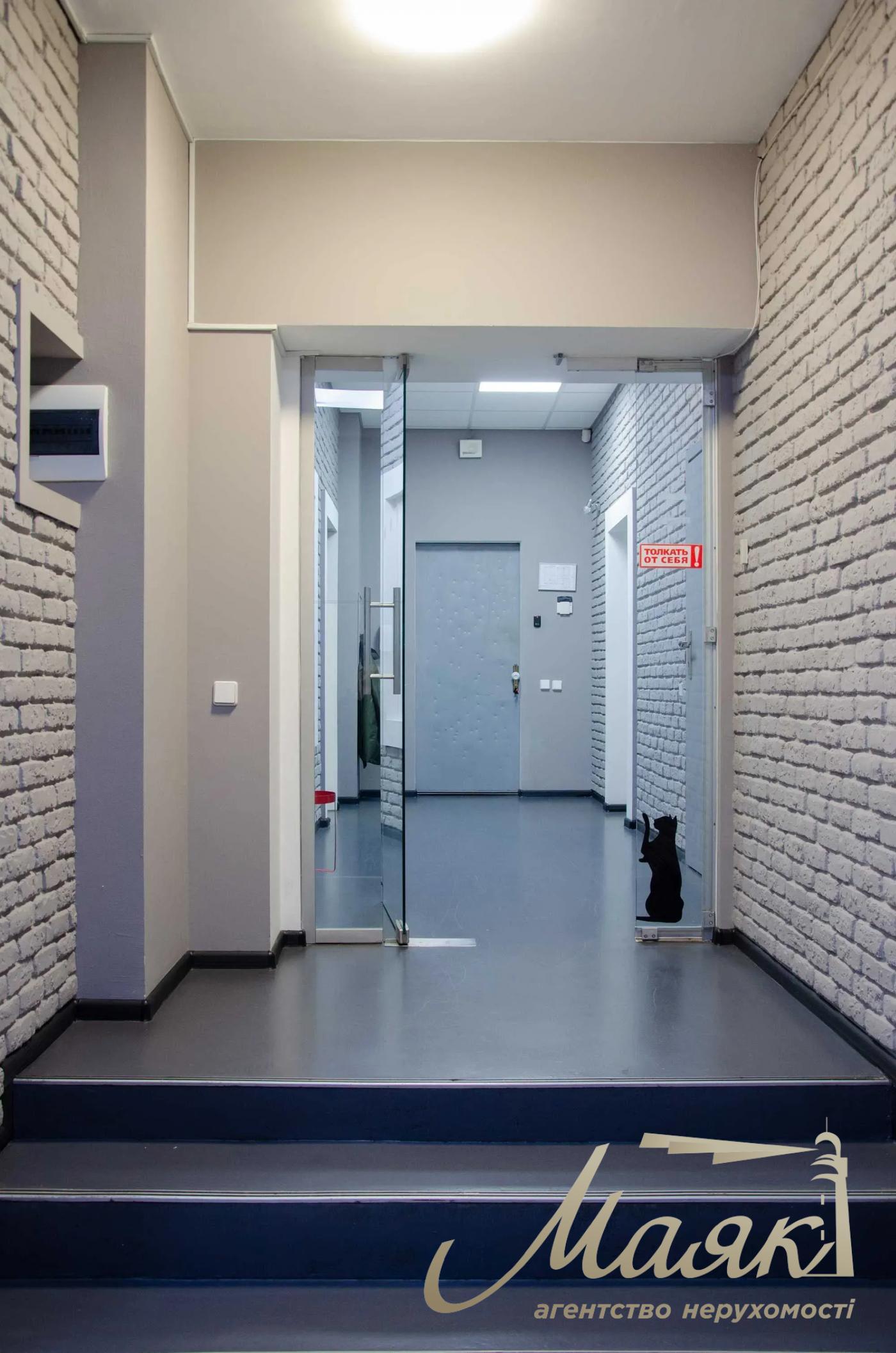 Аренда офиса 588м2 в бизнес-центре Victoria Park, пер. Ахтырский, Киев