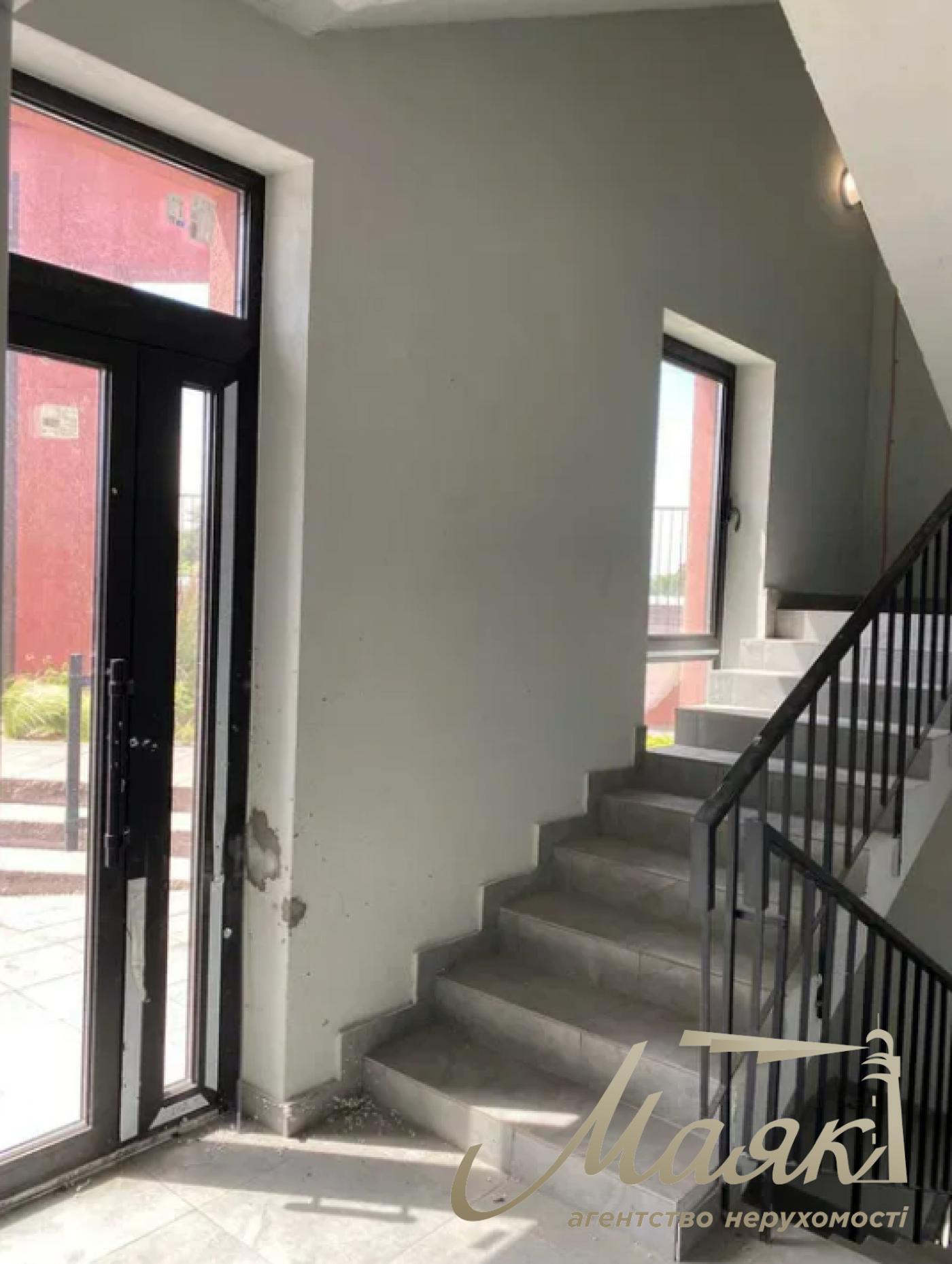 Office for rent 700 m2, Naberezhno-Rybalskaya st. 27.