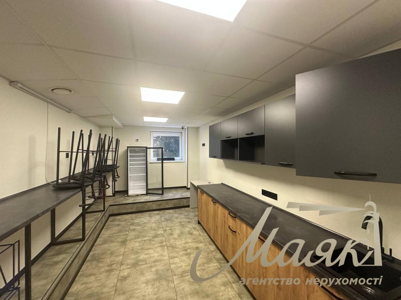 1,132 m² Office Space for Rent in the Business Center at 18/7 Almazova Street, Pechersk