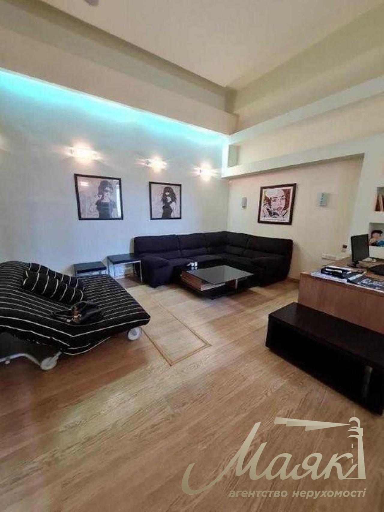 Sale two-level apartment Khreshchatyk